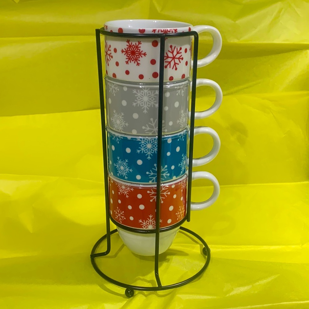 Stacking Christmas Mugs with Stand. Set 4. New